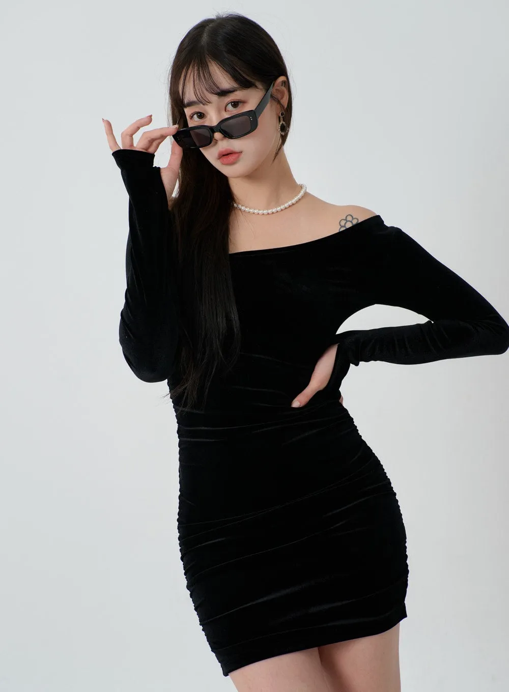 Velvet Strap Detail Off Shoulder Mini Dress ID30 sold by Lewkin product image thumbnail 3