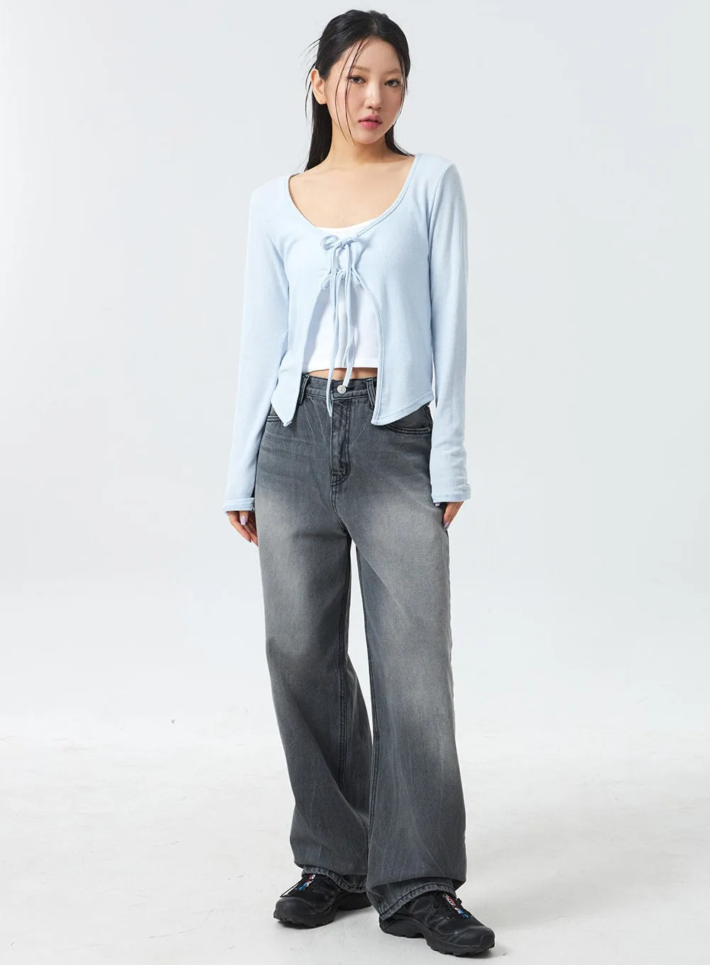 Low Rise Mid-Wash Jeans CM327 sold by Lewkin