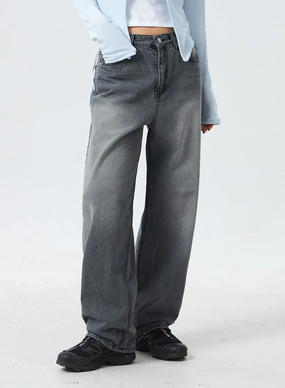 Low Rise Mid-Wash Jeans CM327 sold by Lewkin product image thumbnail 2