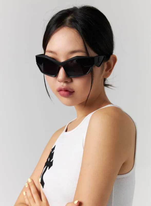 Unique Sunglasses CG310 sold by Lewkin