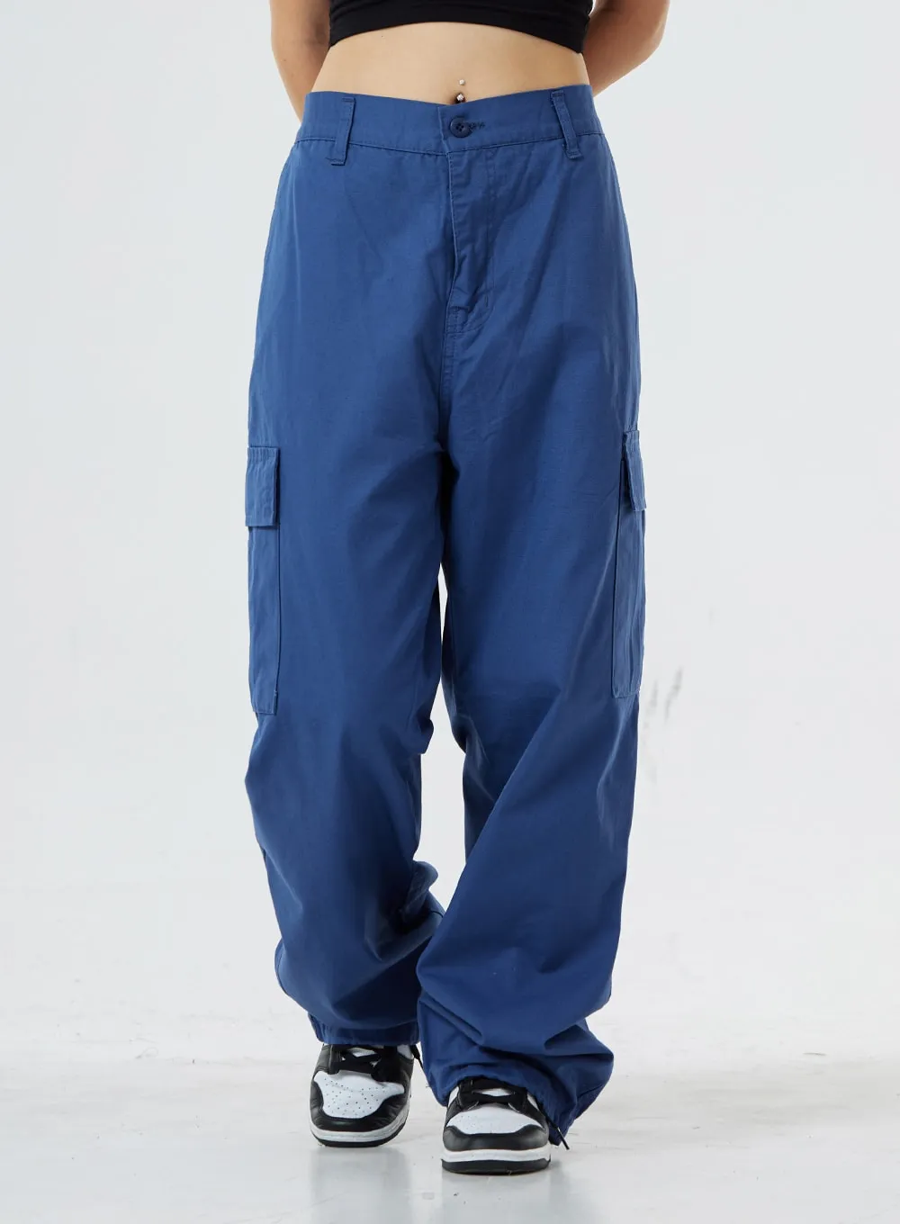 String Cargo Pants Unisex CS02 sold by Lewkin product image thumbnail 2