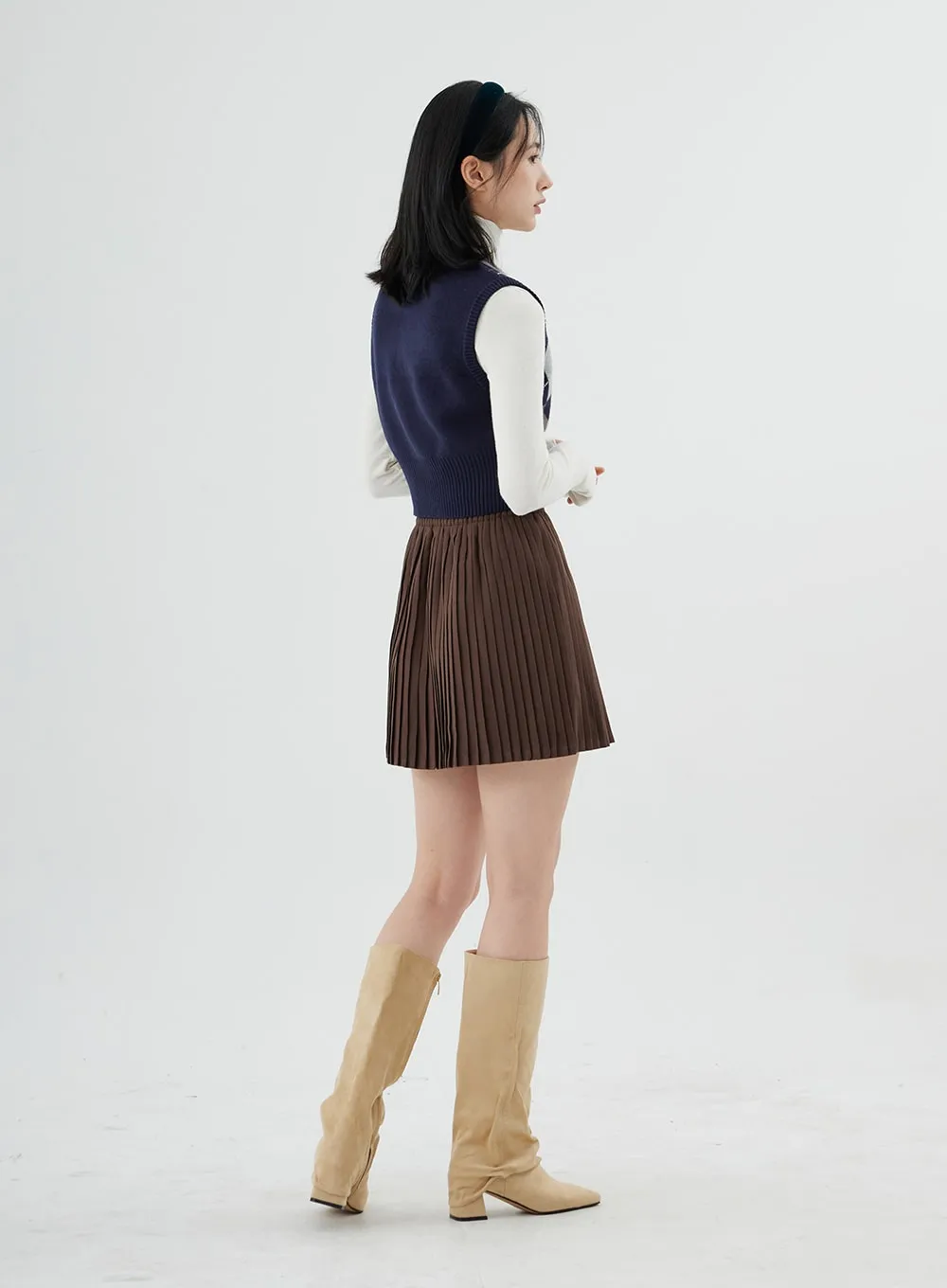 Pleated Bending Mini Skirt ON09 sold by Lewkin product image thumbnail 5