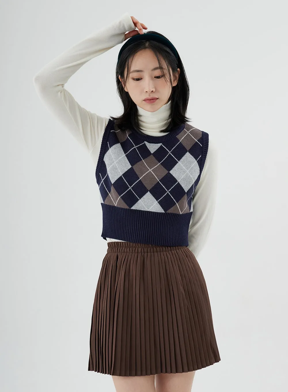 Pleated Bending Mini Skirt ON09 sold by Lewkin product image thumbnail 3