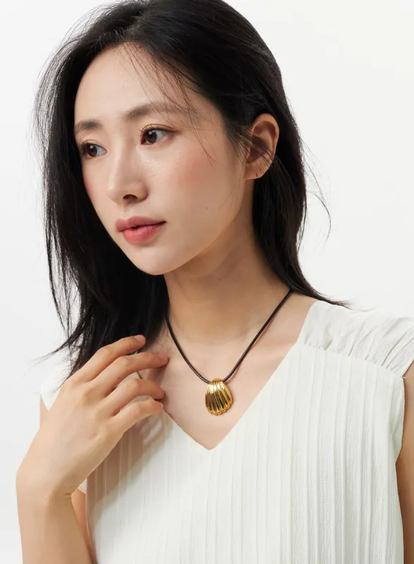 Shell Pendant Necklace OL313 sold by Lewkin