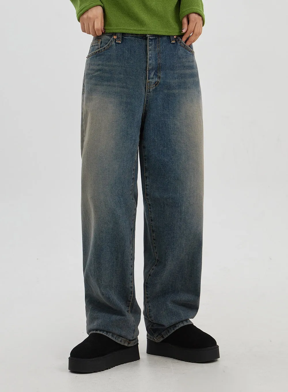 Mid-Rise Baggy Jeans Unisex CJ330 sold by Lewkin product image thumbnail 2