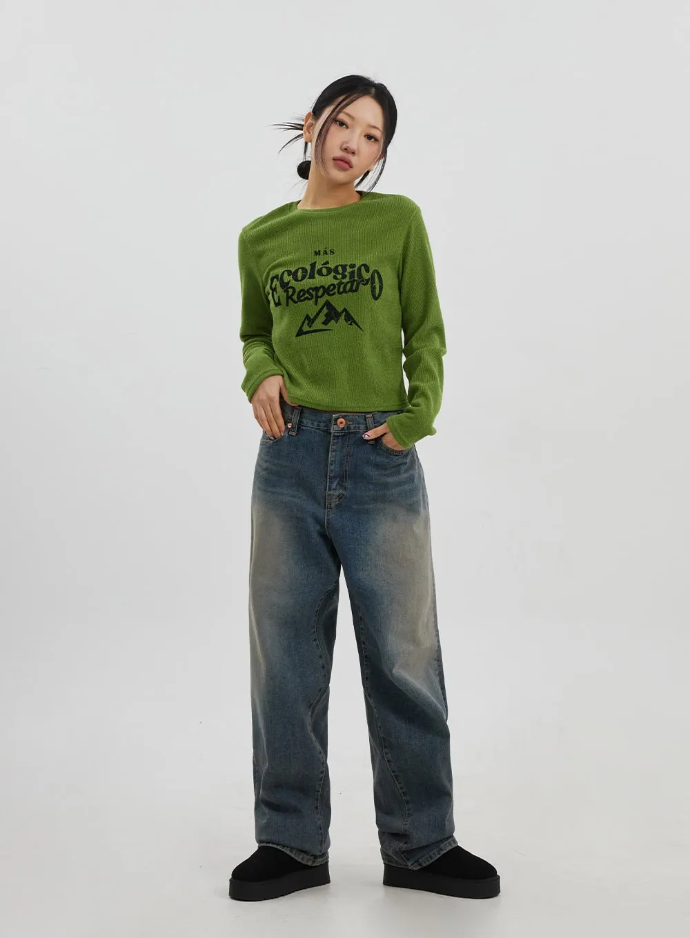 Mid-Rise Baggy Jeans Unisex CJ330 sold by Lewkin