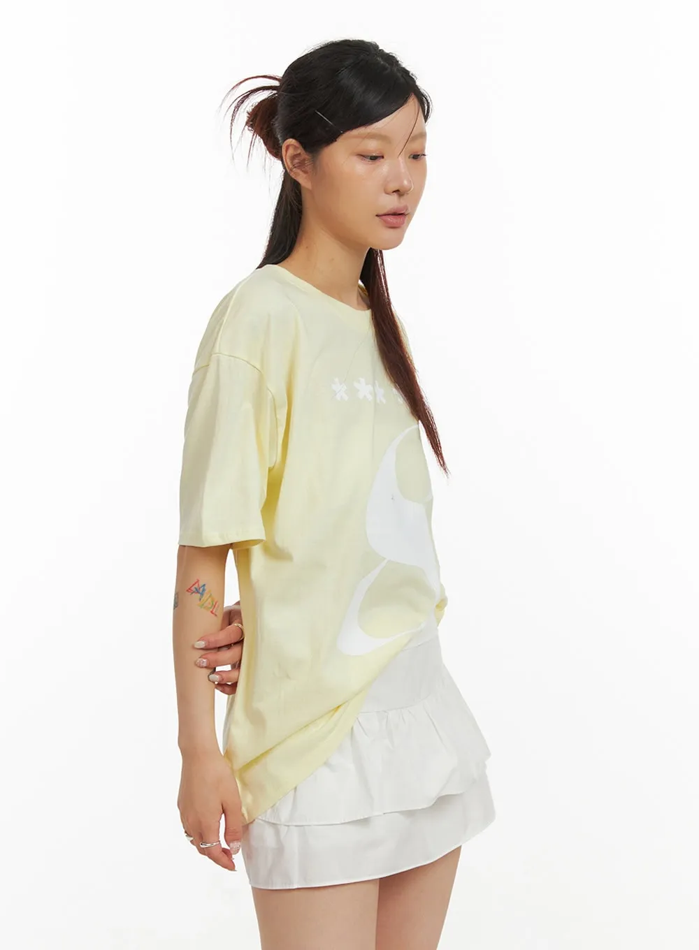 Acubi Oversized Graphic Top IY410 sold by Lewkin product image thumbnail 5
