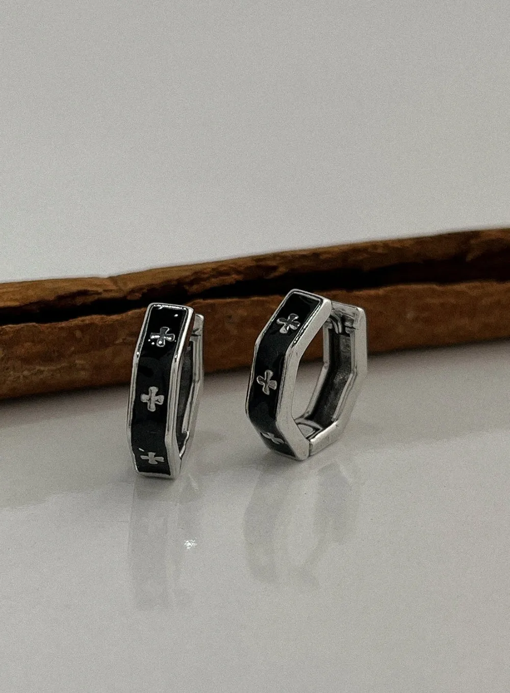 Mini Cross Ring Earrings IL415 sold by Lewkin product image thumbnail 4