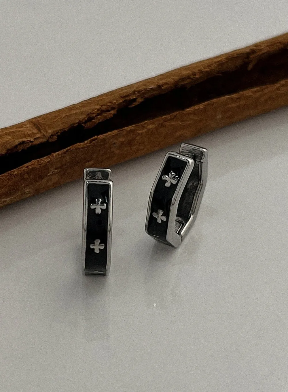 Mini Cross Ring Earrings IL415 sold by Lewkin product image thumbnail 3