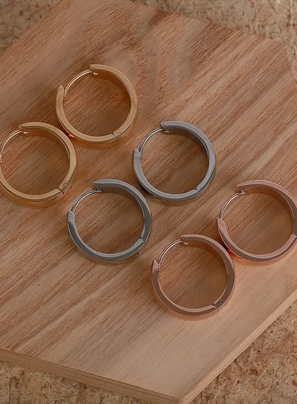 Bold Stealer Ring Earrings IL405 sold by Lewkin