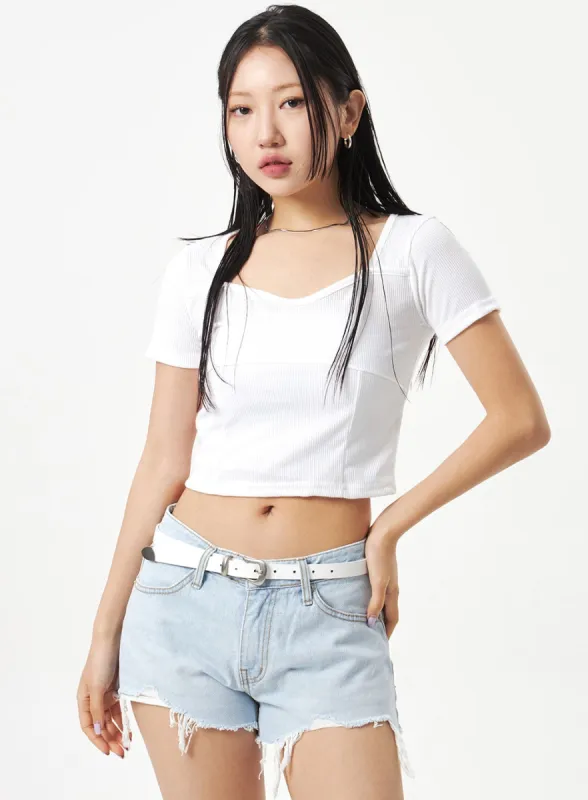 Heart Neck Cropped Tee CA320 sold by Lewkin