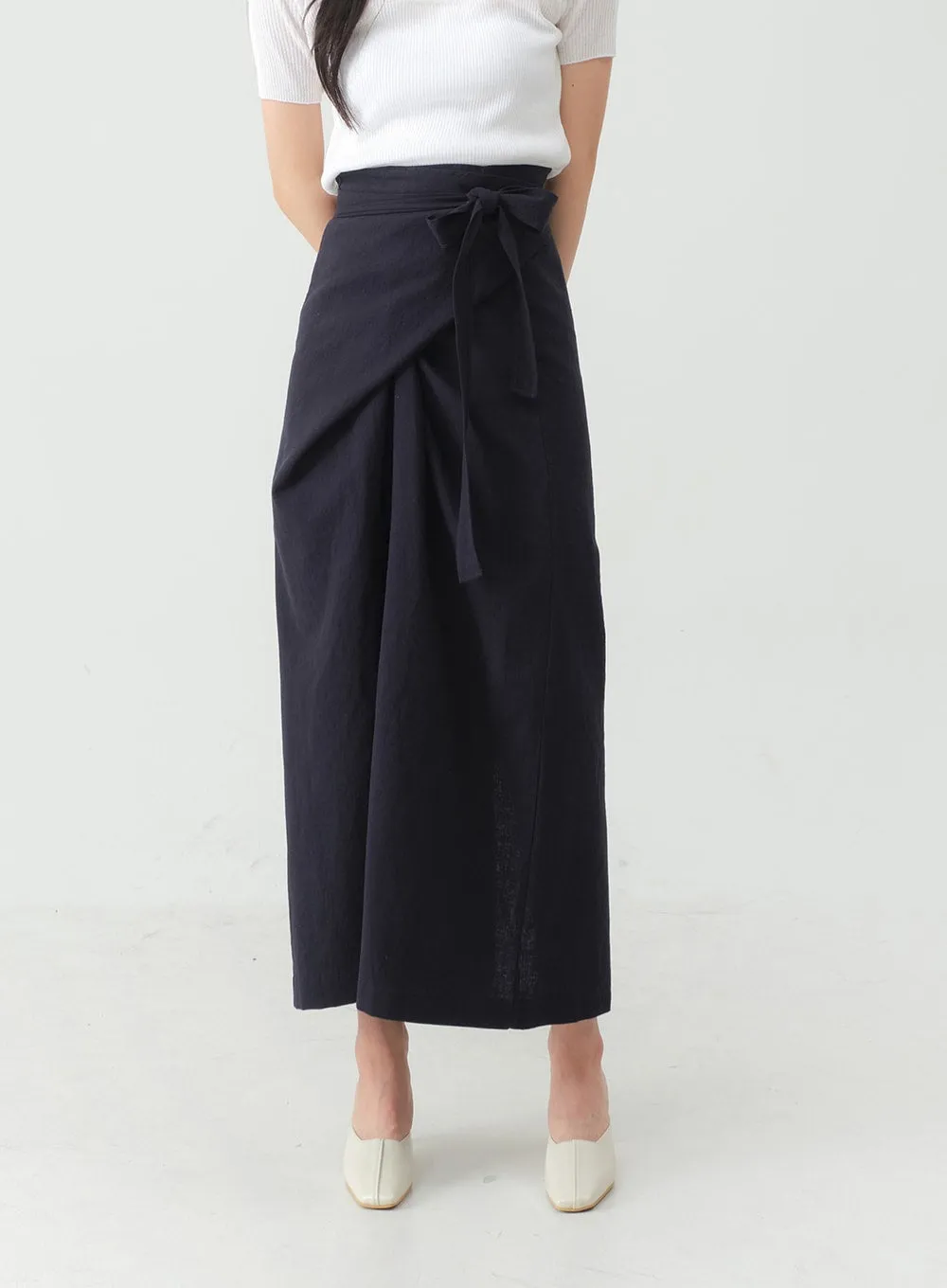 Twist Wrap Waist Strap Linen Maxi Skirt OY25 sold by Lewkin product image thumbnail 3