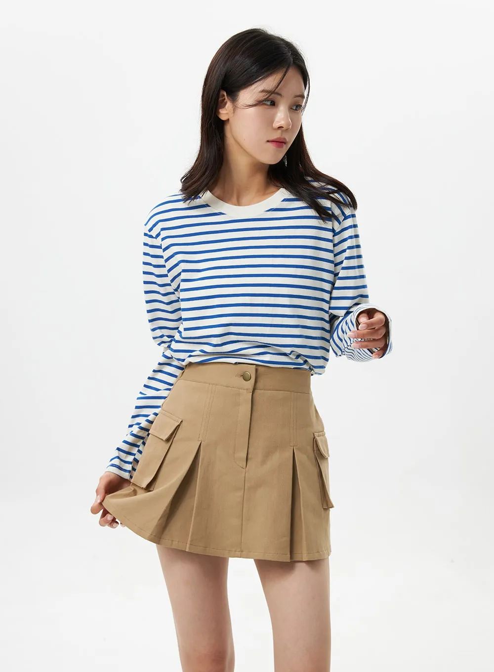 Pintuck Cargo Mini Skirt OS319 sold by Lewkin product image thumbnail 2