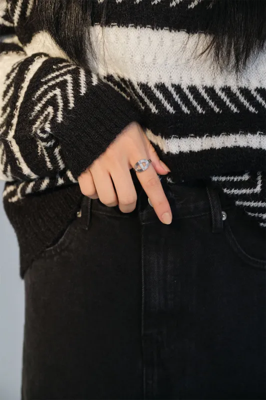 Round Rings F14 sold by Lewkin