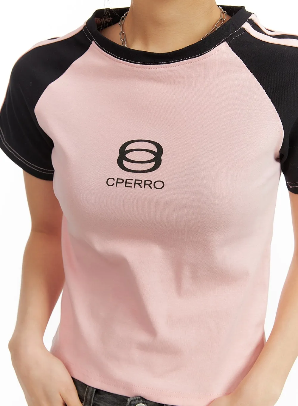 Contrasting Graphic Cropped Tee CM411 sold by Lewkin product image thumbnail 4