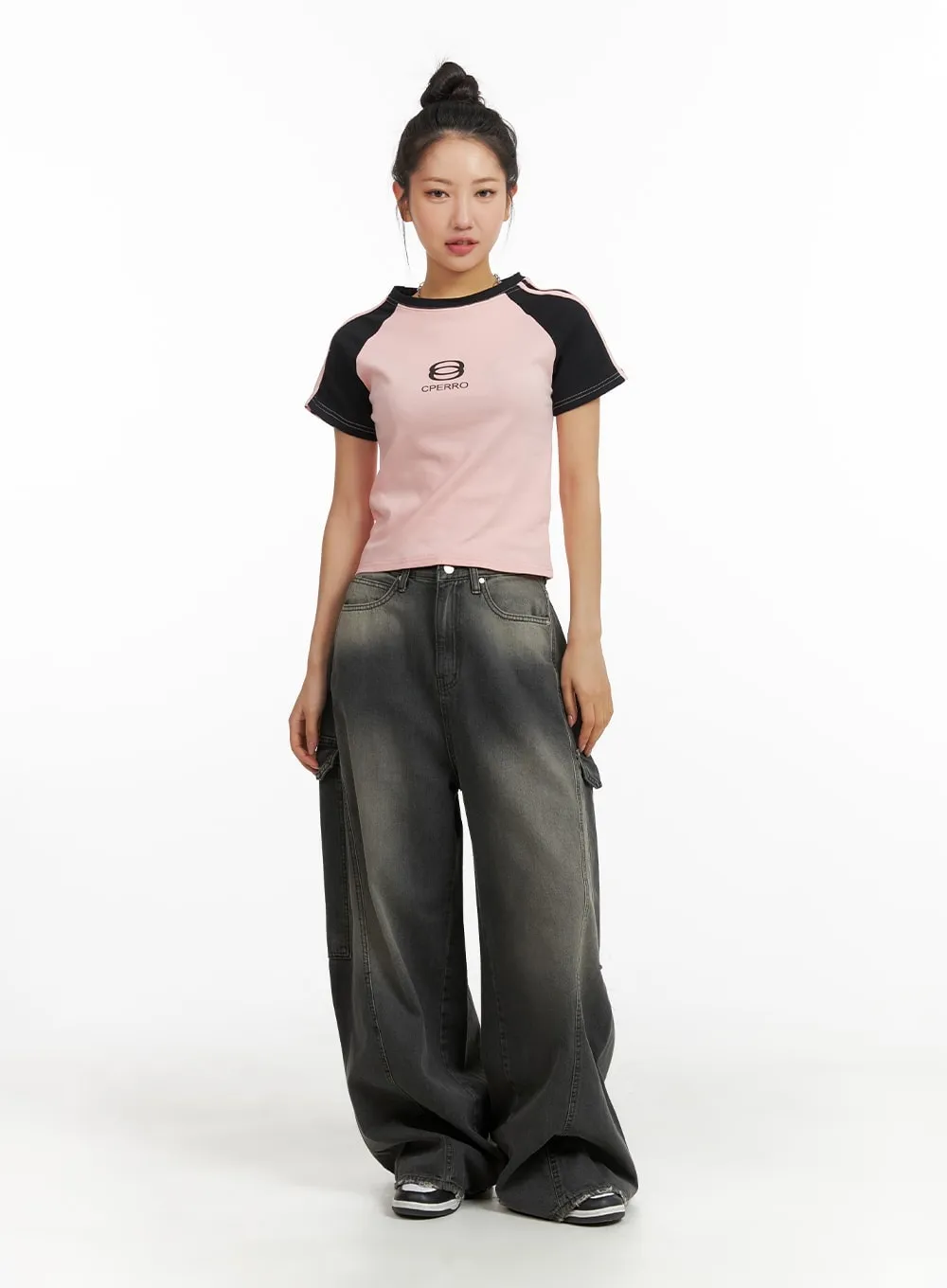 Contrasting Graphic Cropped Tee CM411 sold by Lewkin product image thumbnail 3
