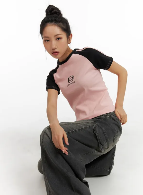 Contrasting Graphic Cropped Tee CM411 sold by Lewkin