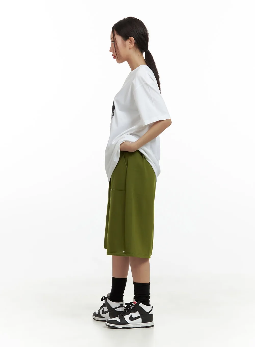 Stud Wide Sweatpants CU420 sold by Lewkin product image thumbnail 3