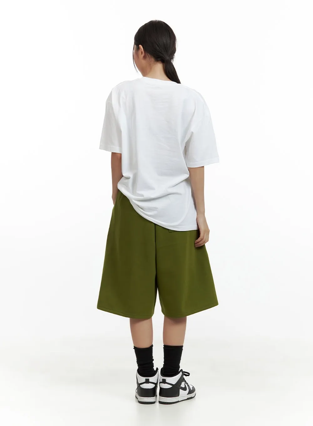 Stud Wide Sweatpants CU420 sold by Lewkin product image thumbnail 4