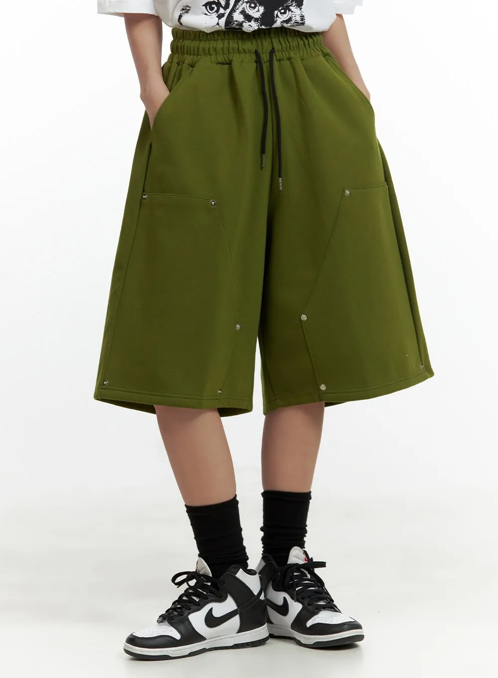 Stud Wide Sweatpants CU420 sold by Lewkin