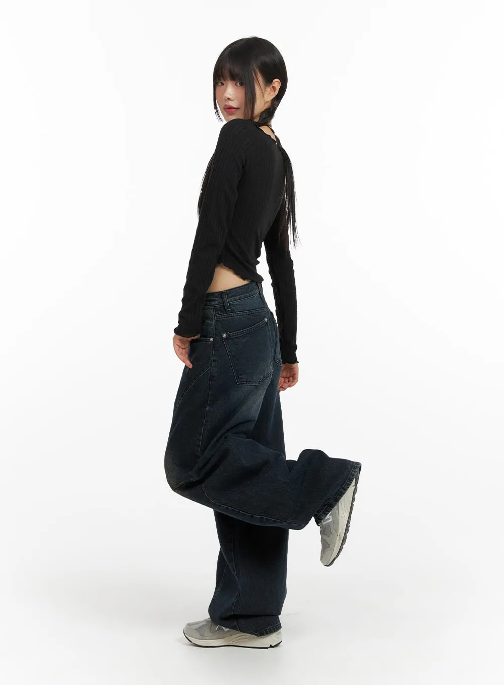 Solid Long Sleeve V-Neck Crop Top CF420 sold by Lewkin product image thumbnail 5