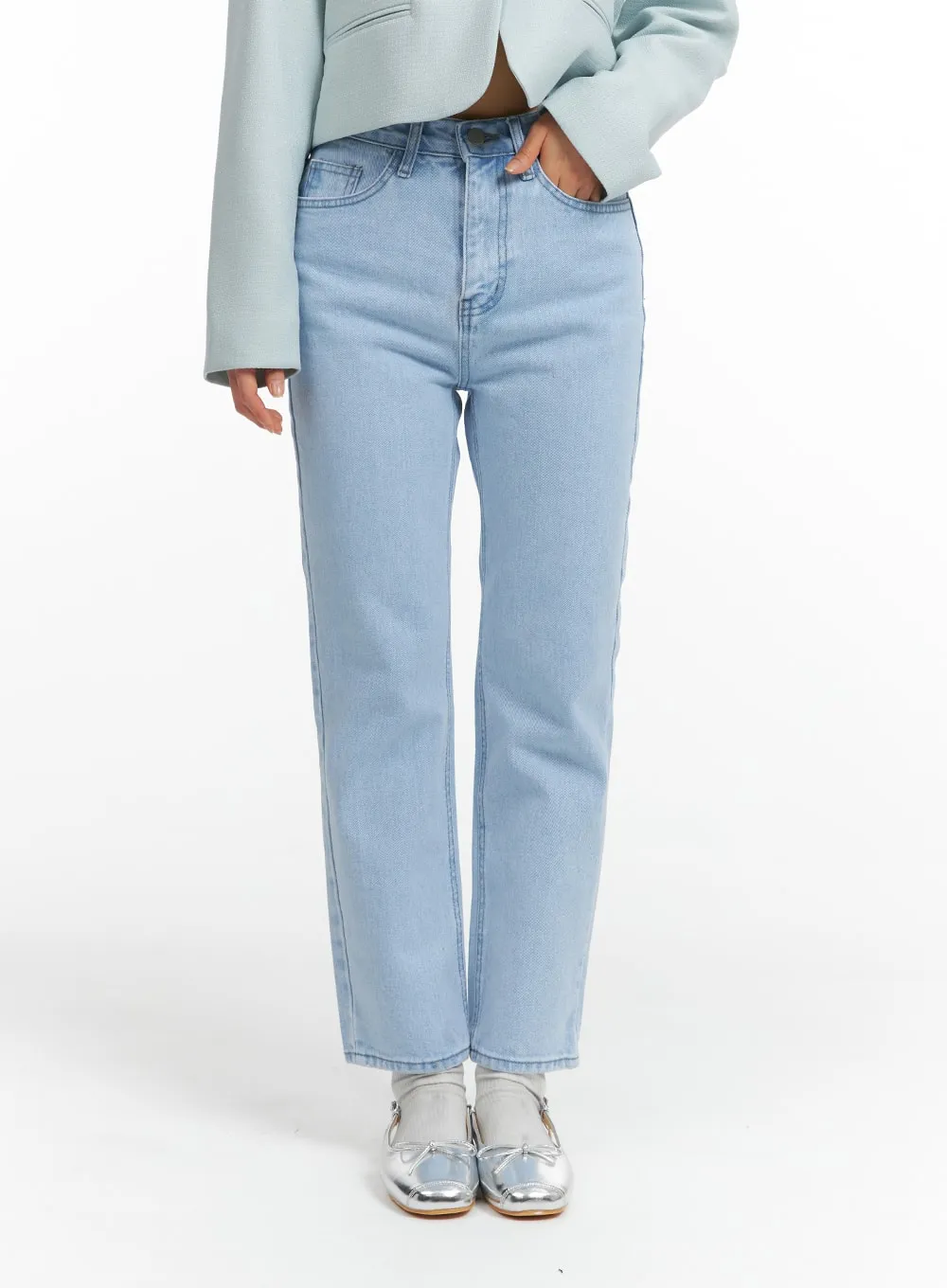 Basic Straight-Leg Jeans OF419 sold by Lewkin product image thumbnail 2