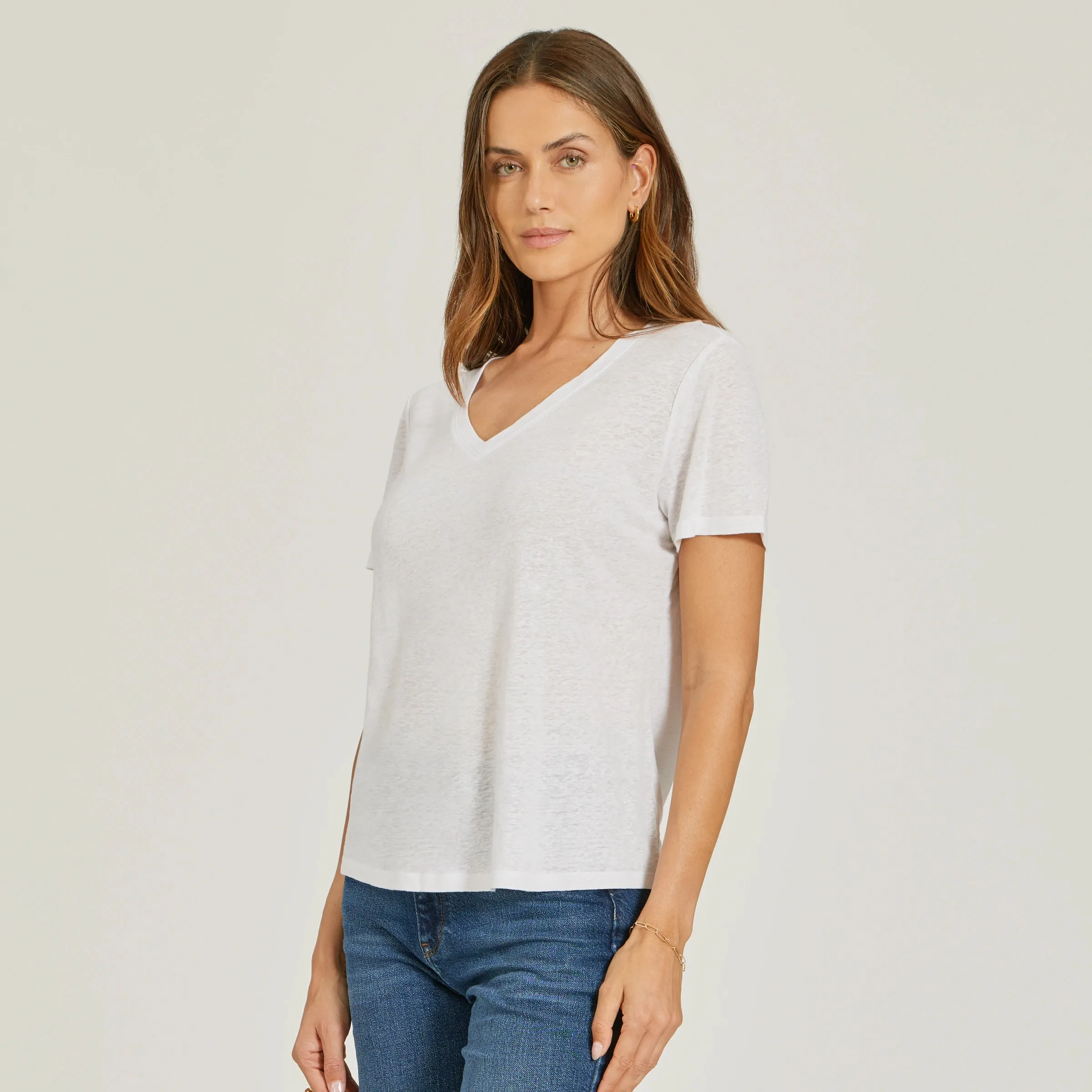 Relaxed Linen Blend V-Neck Tee sold by Mott & Bow product image thumbnail 4