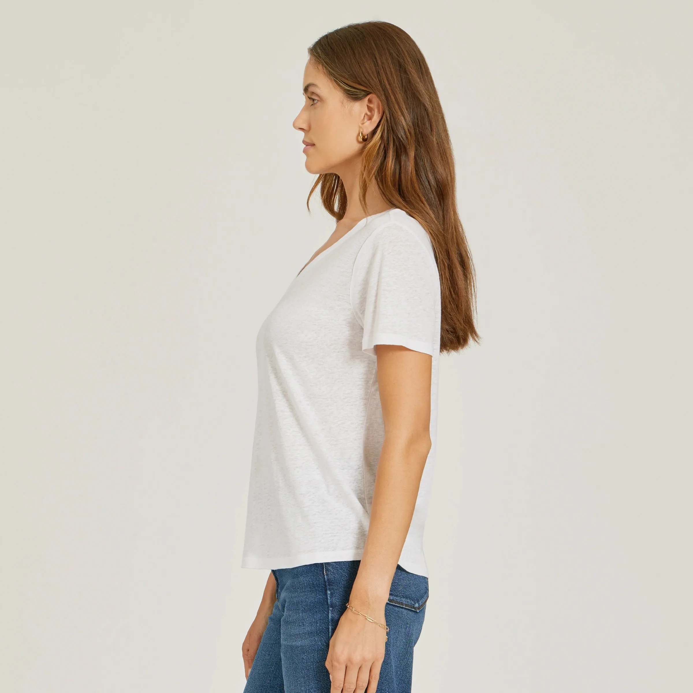 Relaxed Linen Blend V-Neck Tee sold by Mott & Bow product image thumbnail 5