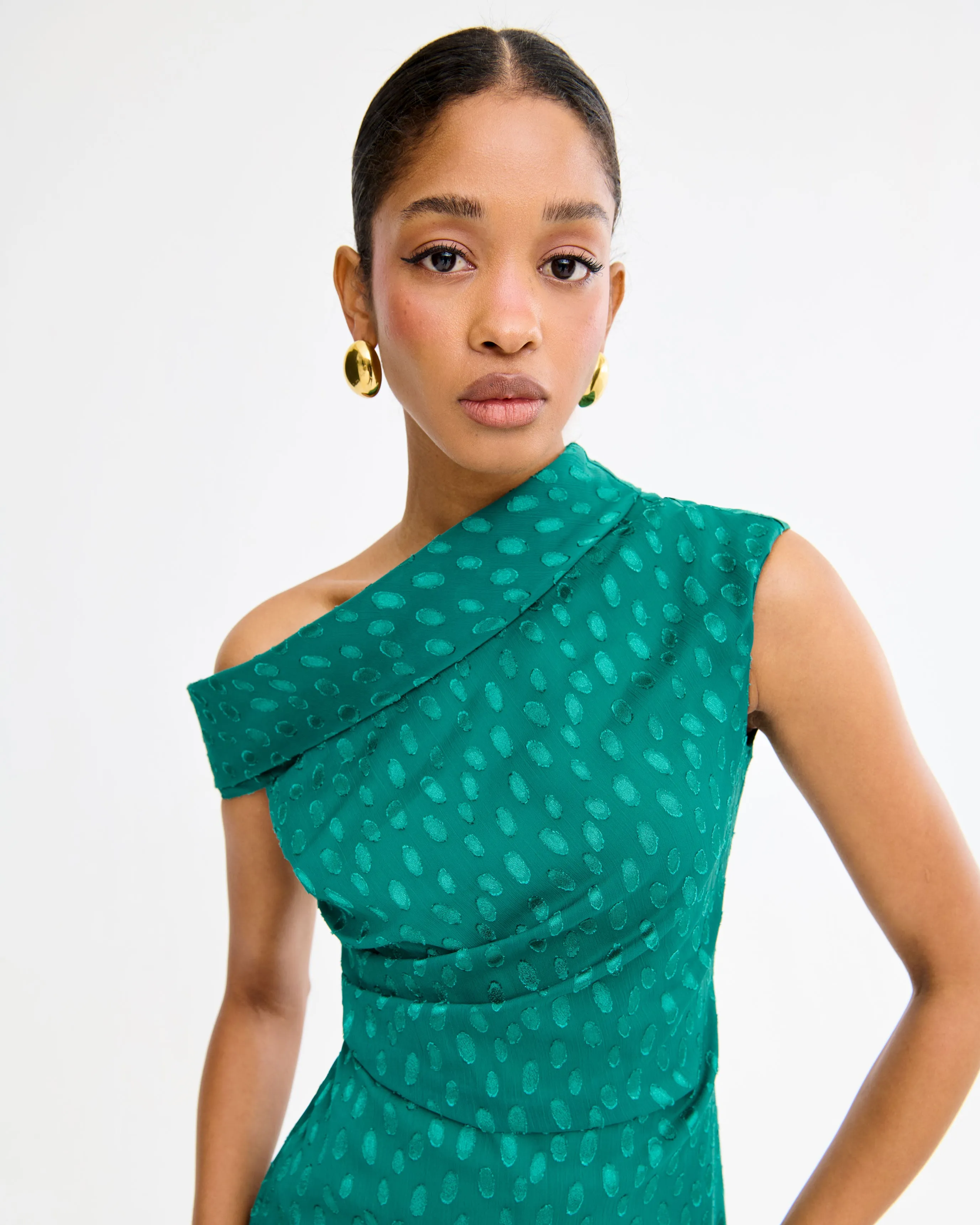 Pendientes Óvalo Dorado sold by Lady Pipa product image thumbnail 4