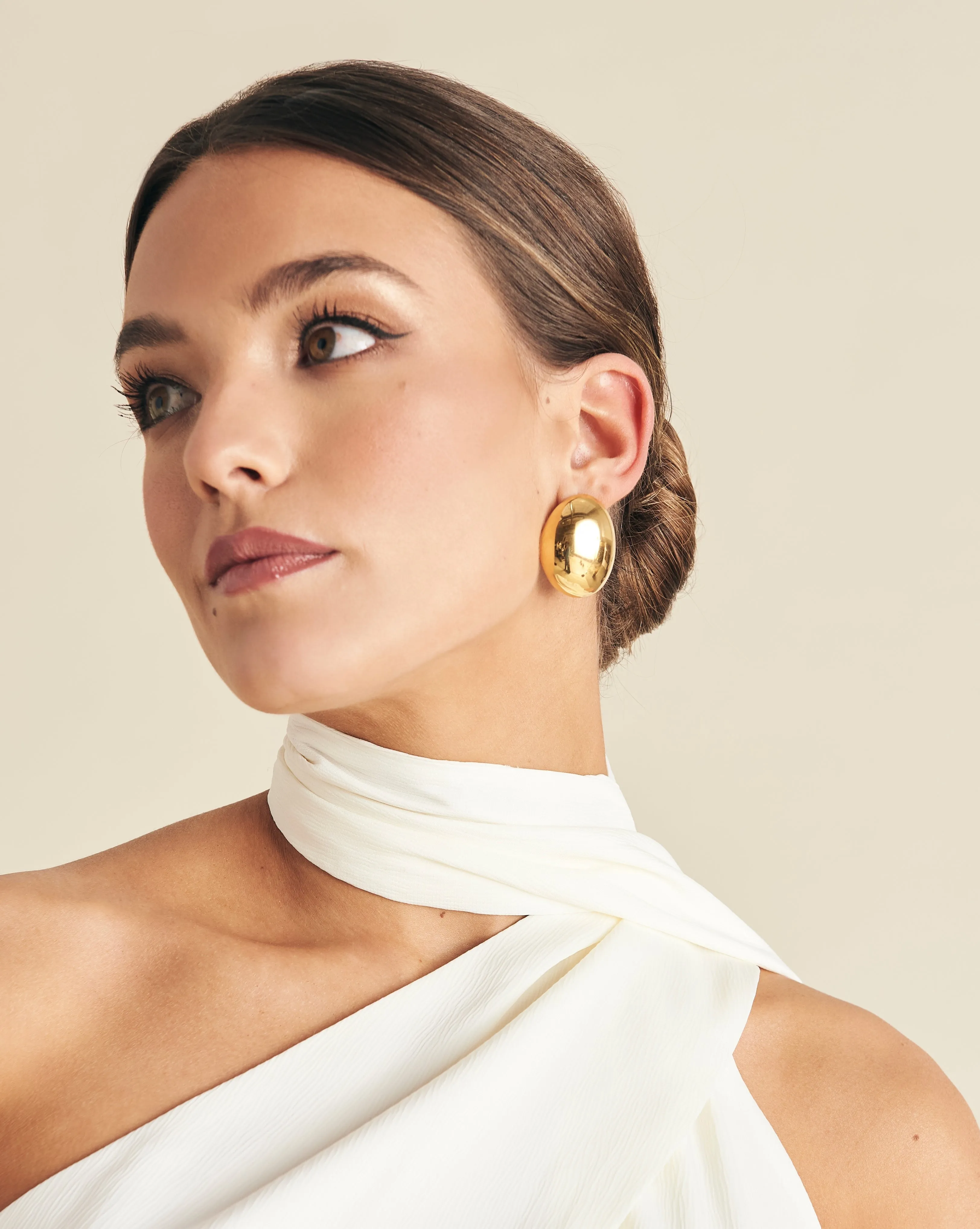 Pendientes Óvalo Dorado sold by Lady Pipa product image thumbnail 2