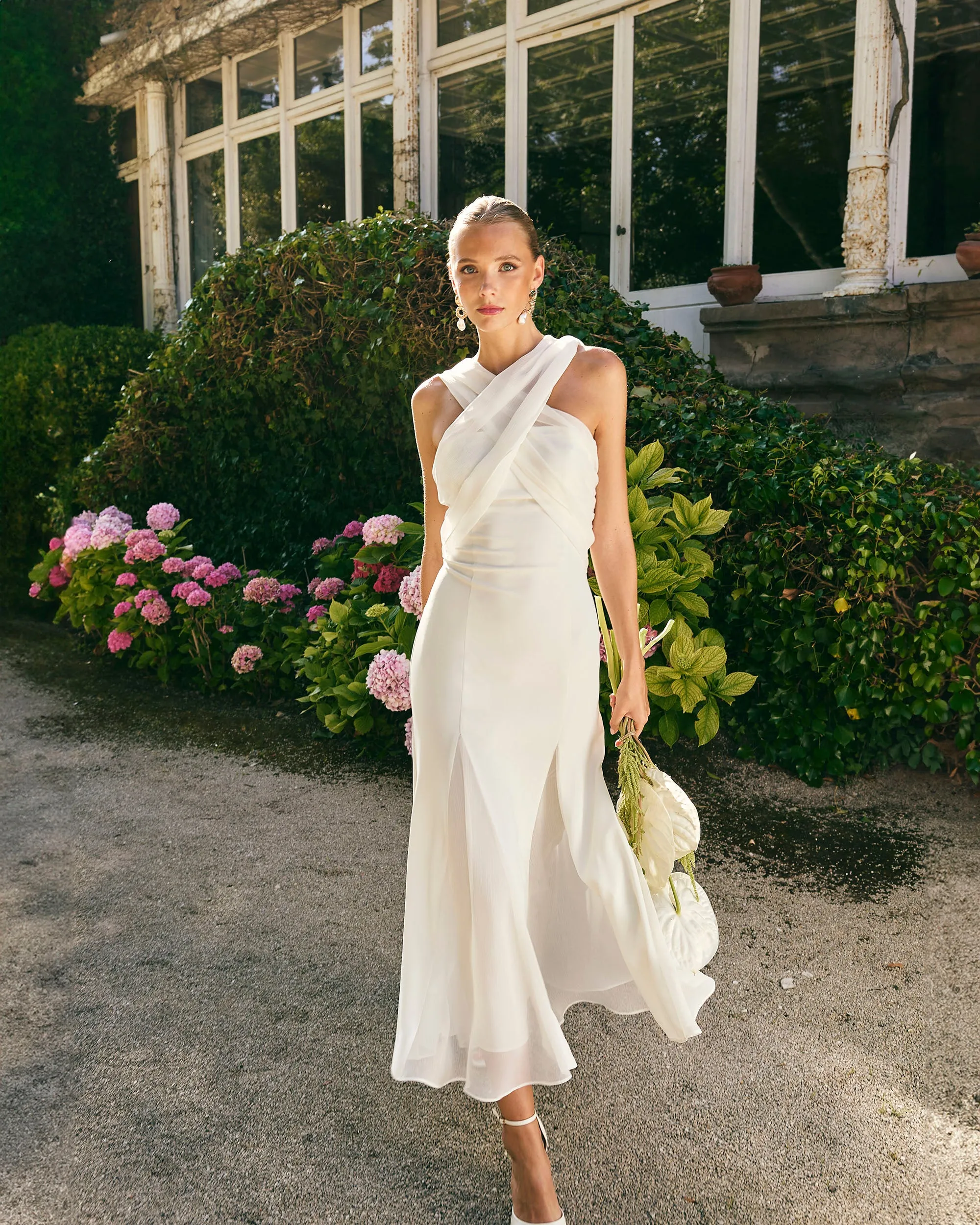 Vestido Julieta Marfil sold by Lady Pipa