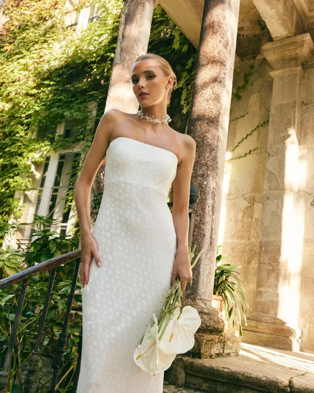 Vestido Orfila Marfil sold by Lady Pipa