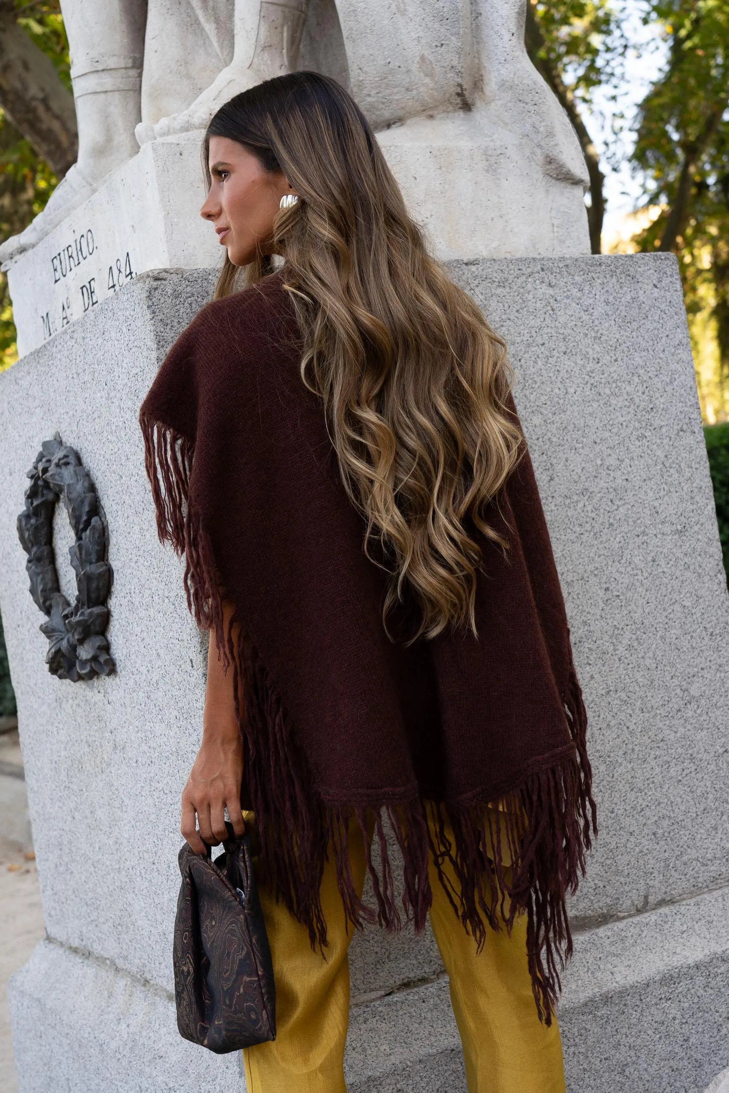Poncho Mara Marrón sold by Lady Pipa product image thumbnail 4