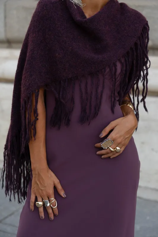 Poncho Mara Berenjena sold by Lady Pipa