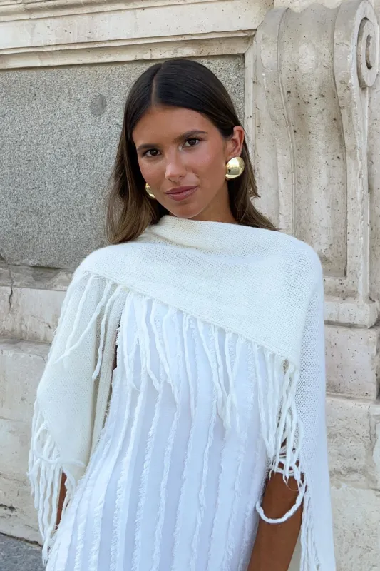 Poncho Mara Marfil sold by Lady Pipa