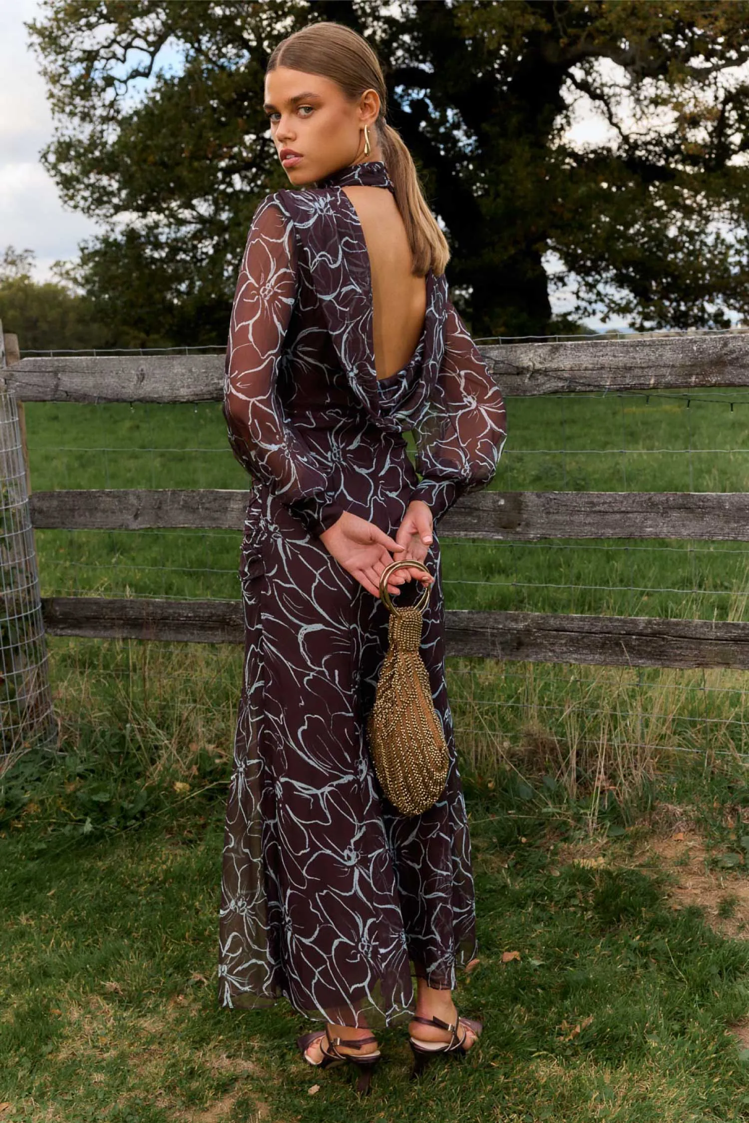 Vestido Solene Floreza Marrón sold by Lady Pipa product image thumbnail 5