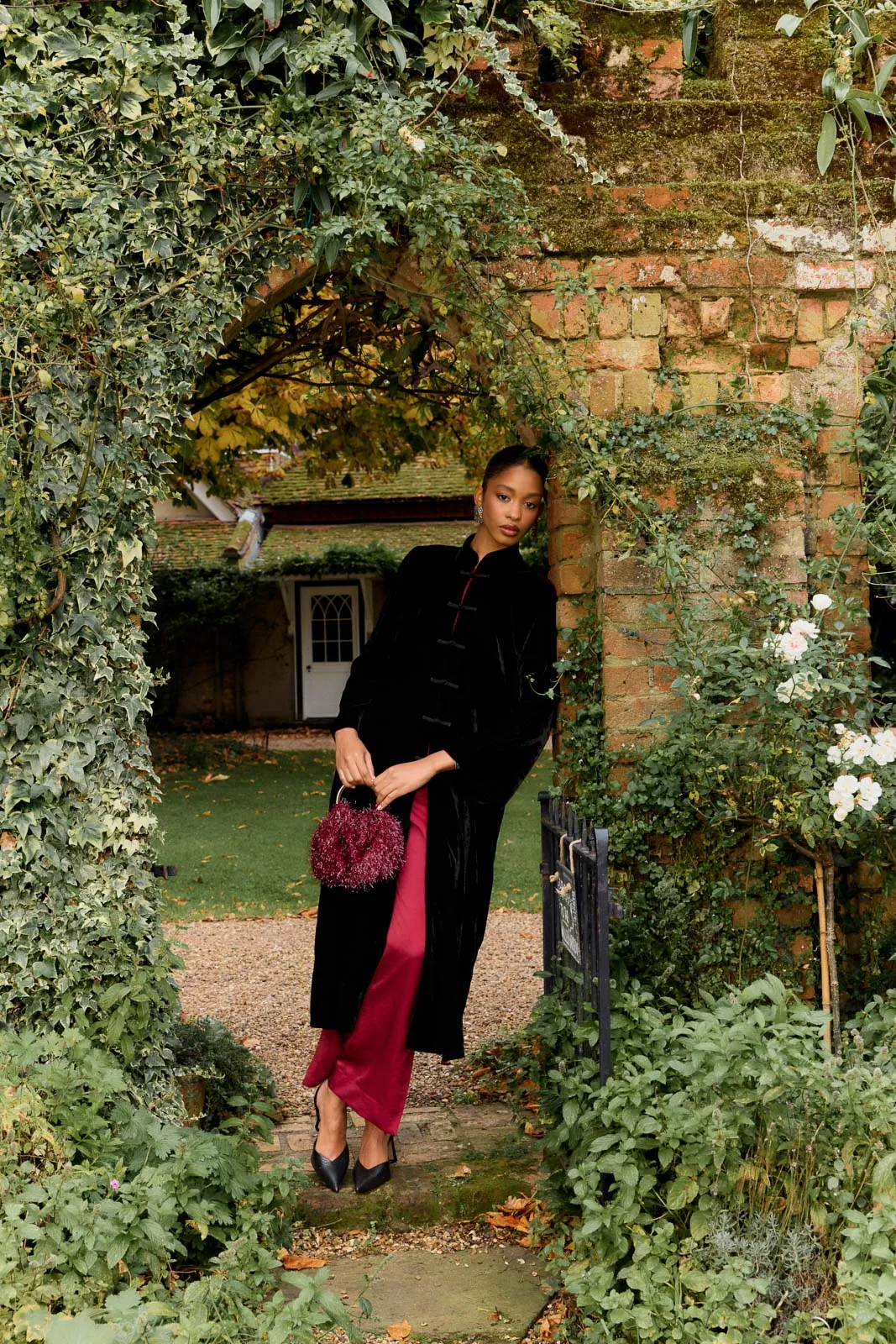 Abrigo Elara Negro sold by Lady Pipa product image thumbnail 2