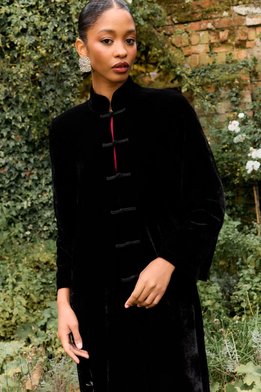 Abrigo Elara Negro sold by Lady Pipa