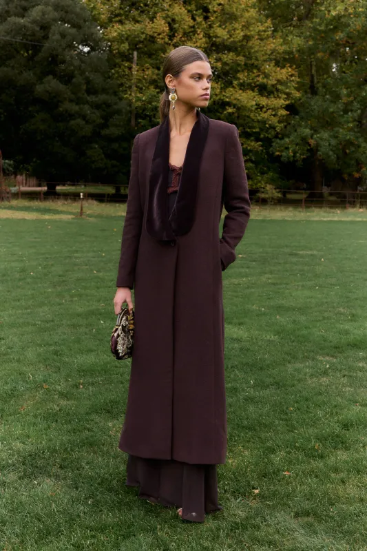 Abrigo Celia Marrón sold by Lady Pipa