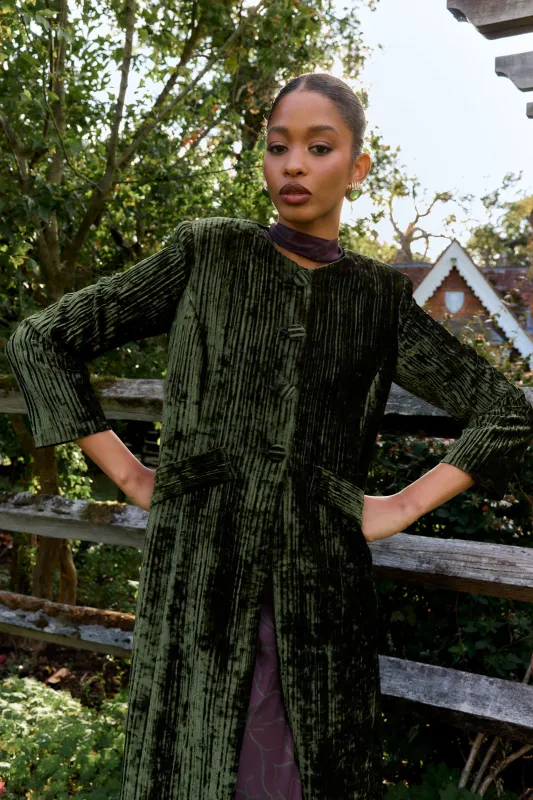 Abrigo Alira Verde sold by Lady Pipa