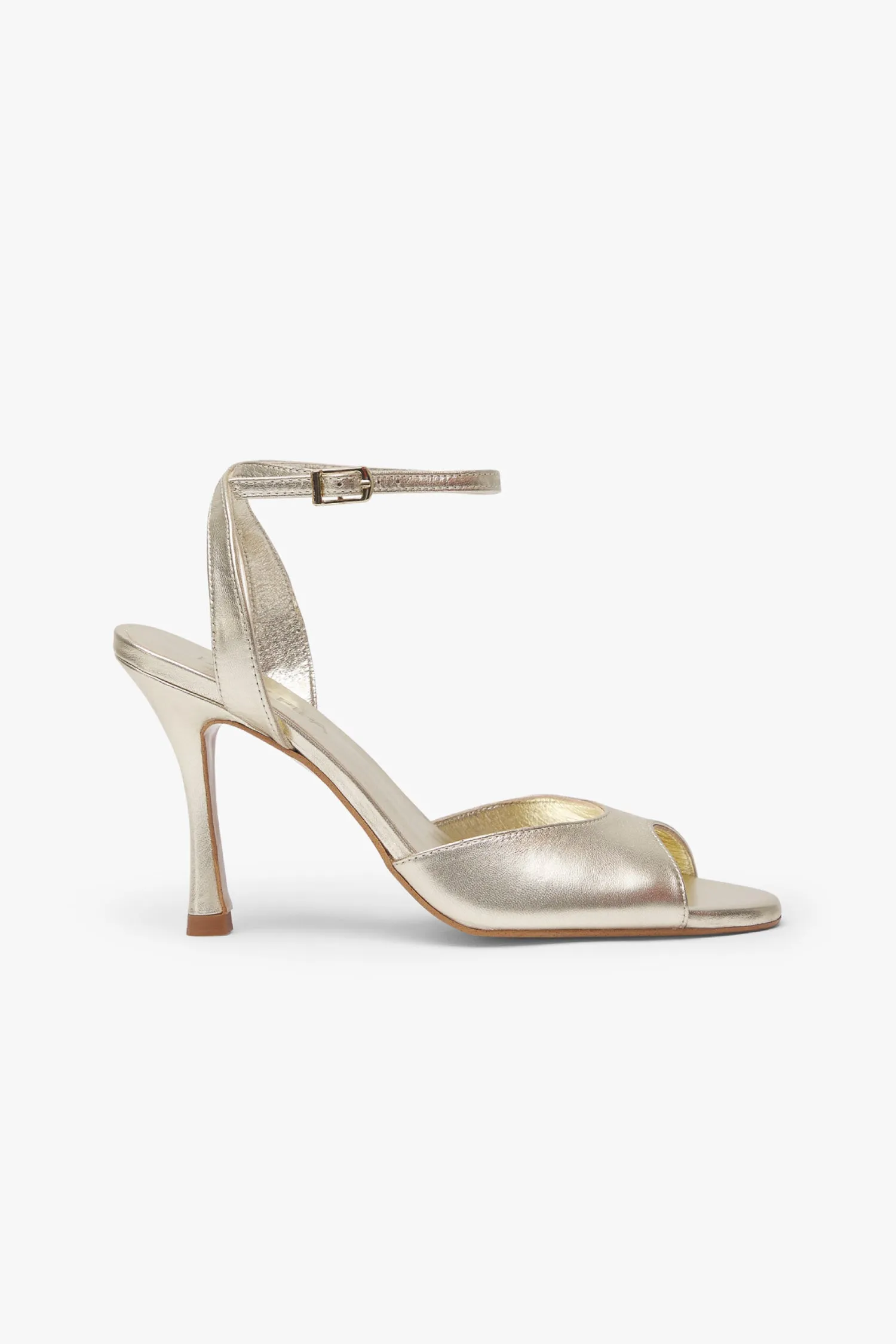 Sandalia Laina Dorado sold by Lady Pipa product image thumbnail 2