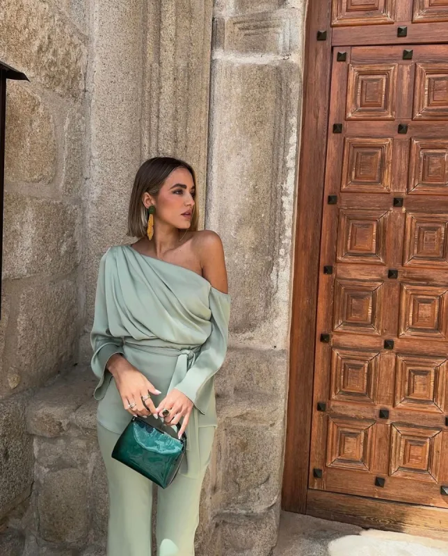 Blusa Coimbra Salvia sold by Lady Pipa