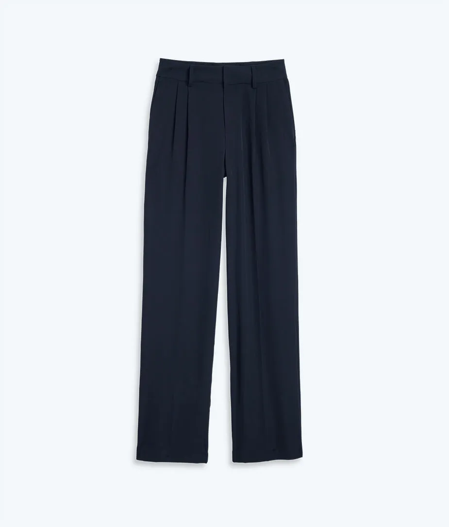The Classic Pleat Straight Leg Trouser Pant - Midnight sold by Summersalt product image thumbnail 5