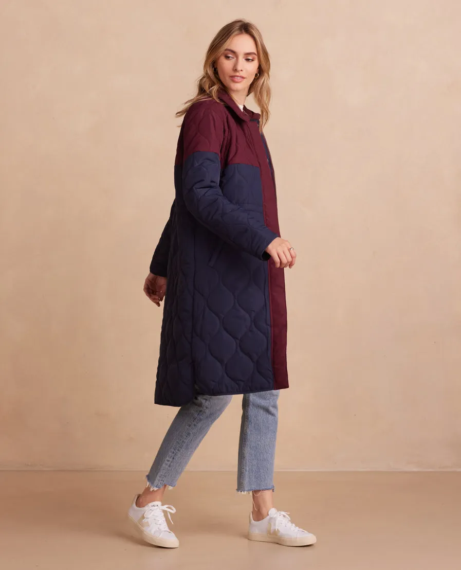 The Long Colorblock Eco Quilted Coat - Midnight & Black Cherry sold by Summersalt product image thumbnail 5