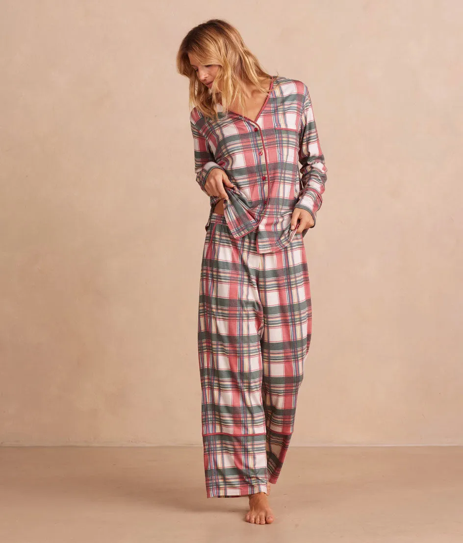The Women's Matching Family Pajama Set - 'Tis the Season Tartan sold by Summersalt product image thumbnail 4