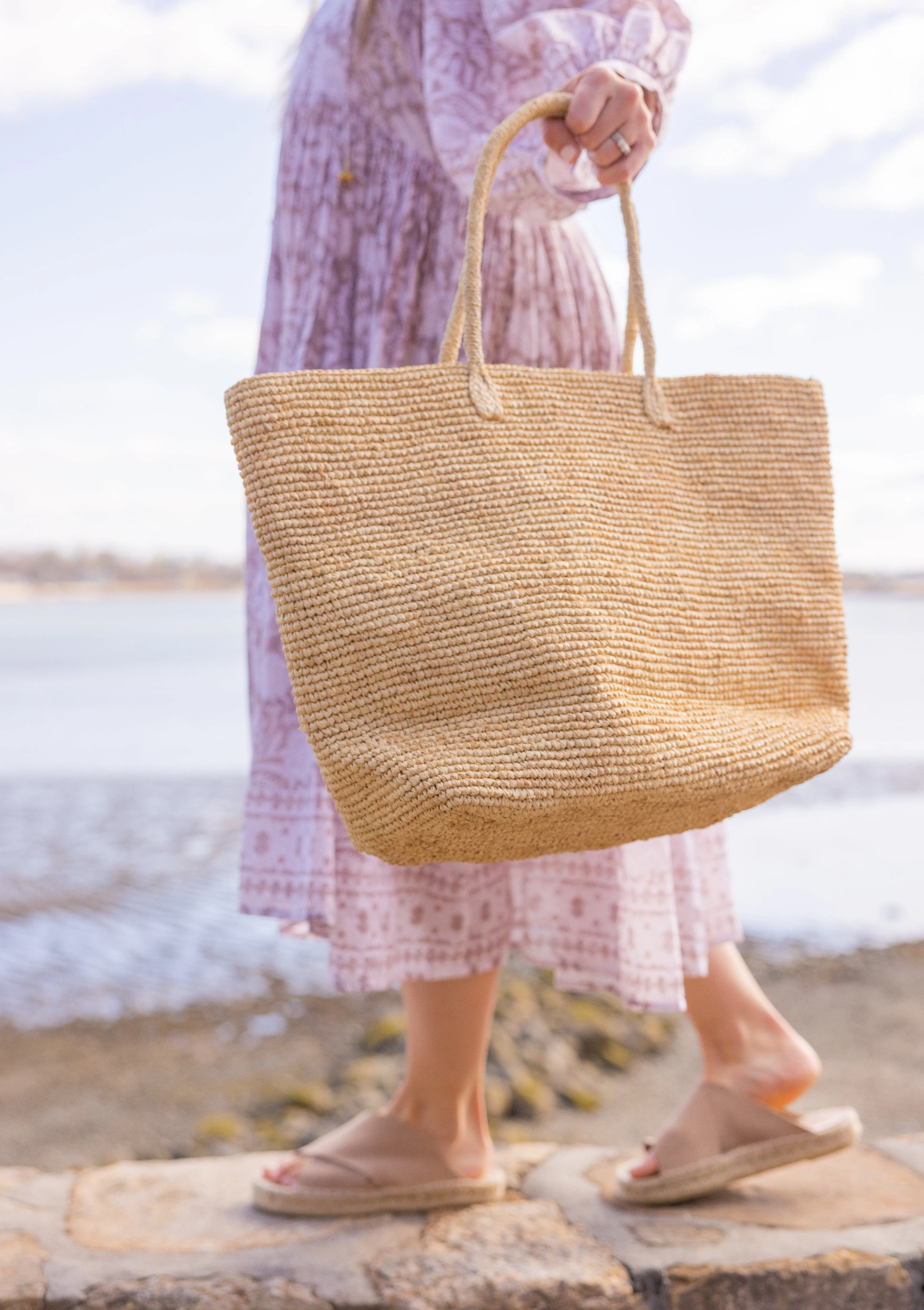 Jane Tote sold by Summersalt product image thumbnail 5