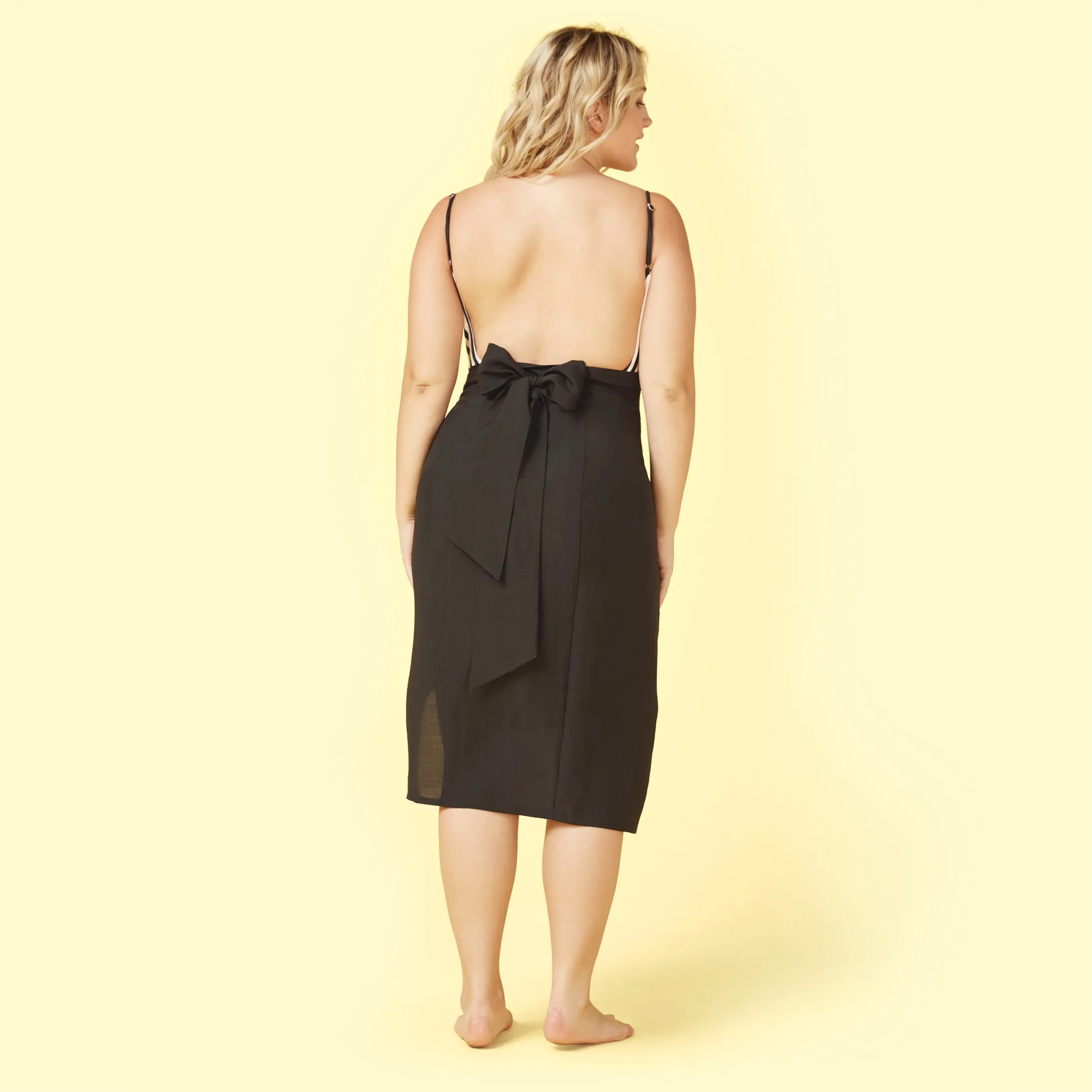 The Easy Breezy Sarong - Sea Urchin sold by Summersalt product image thumbnail 4