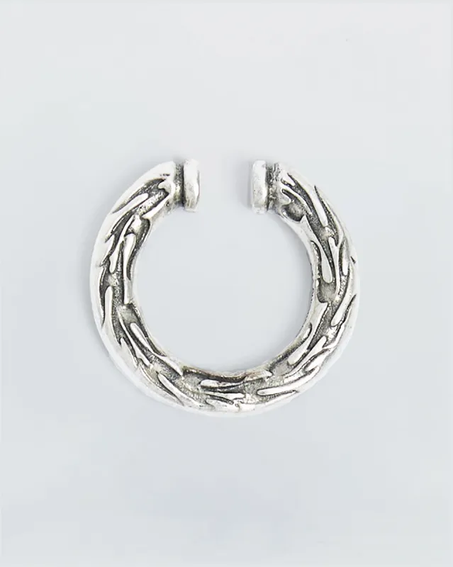 FIRE EARCUFF made by KUSIKOHC