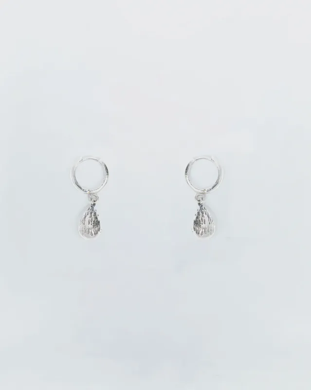 FIRE TEARS EARRINGS SET made by KUSIKOHC