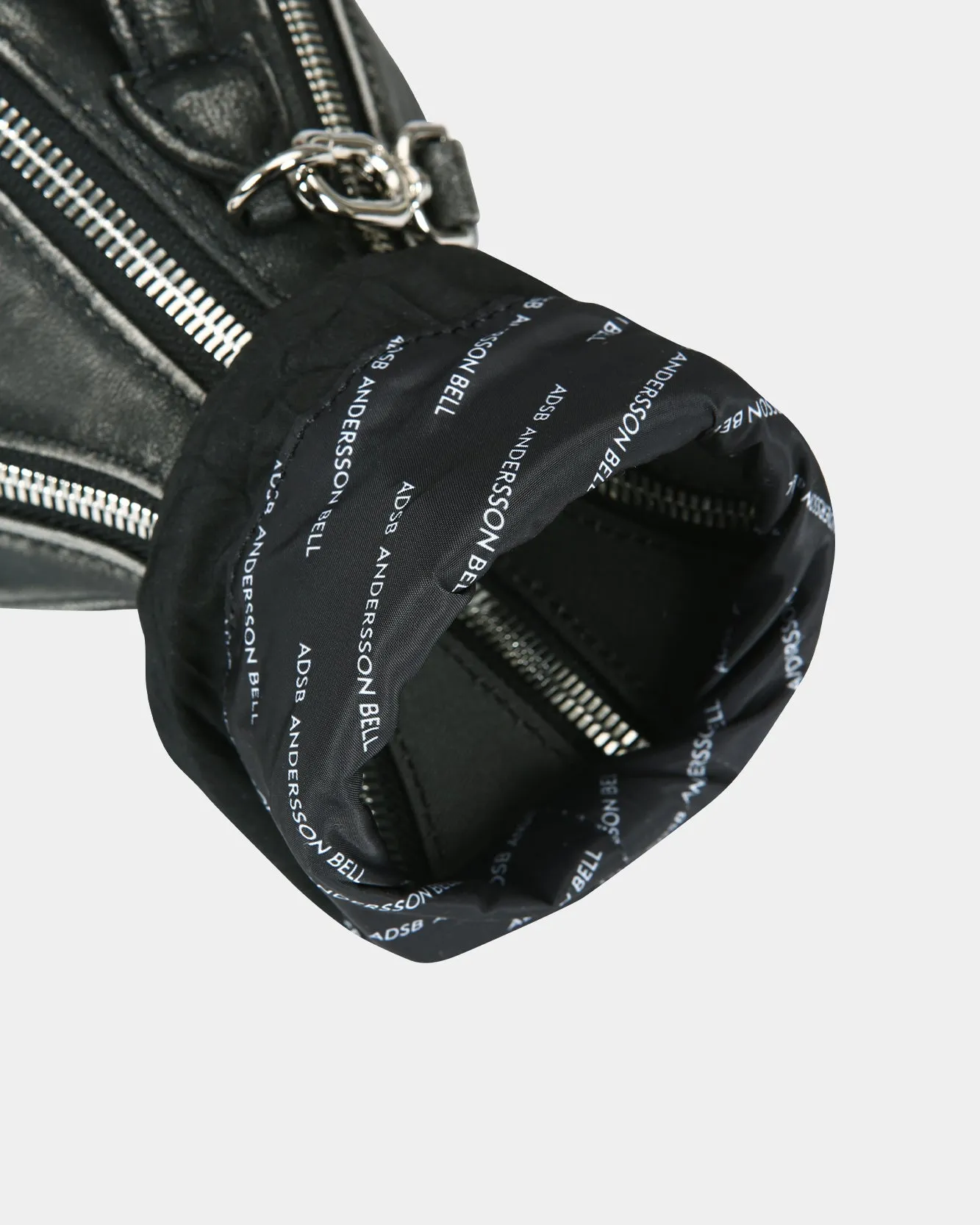 MEDIUM VASO BAG aaa391w(VINTAGE BLACK) sold by Andersson Bell product image thumbnail 4